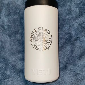 NWOT Yeti White Claw 12in Slim Can Insulator